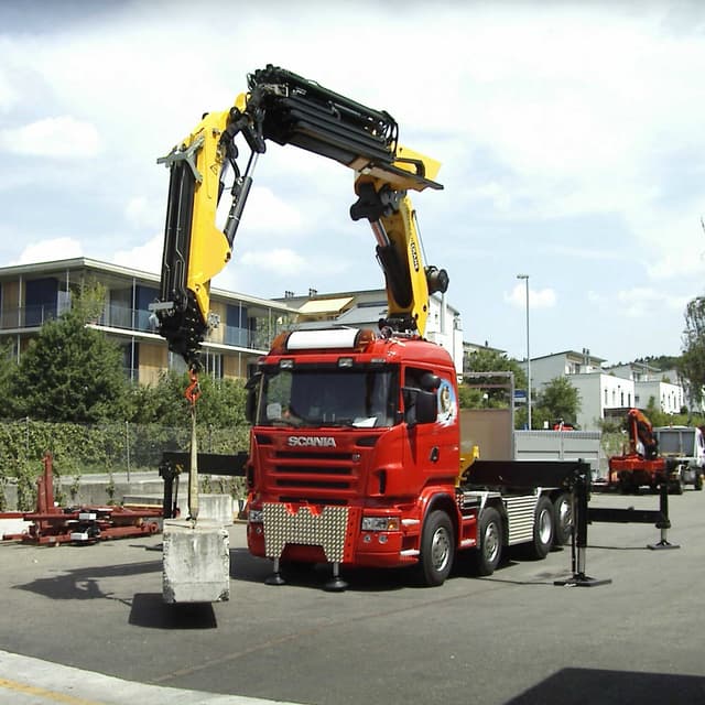 dr Tiger crane and Fanki semi-trailer