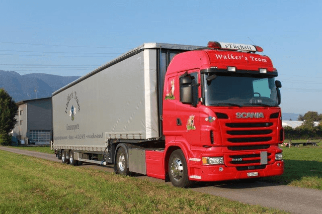 Meusi Euro semi-trailer with Scania truck